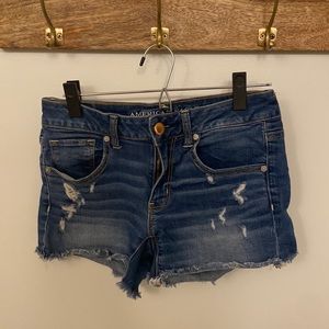 American Eagle Super Stretch Midi Cut Off Denim Shorts - Size 6